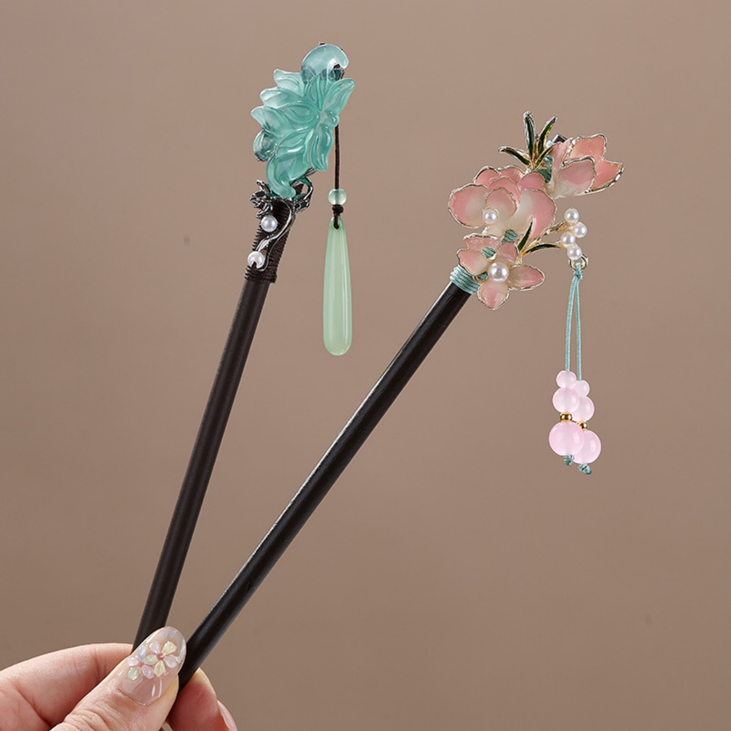ヴィンテージフラワーヘアピン女性のためのエレガントな木製花ヘ - Hanbok Hair Pin のレビューと価格