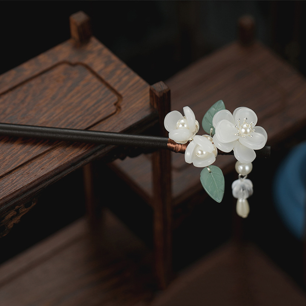 レトロな花のヘアピンパール白檀 Tassek ヘアスティック - Hanbok Hair Pin のレビューと価格